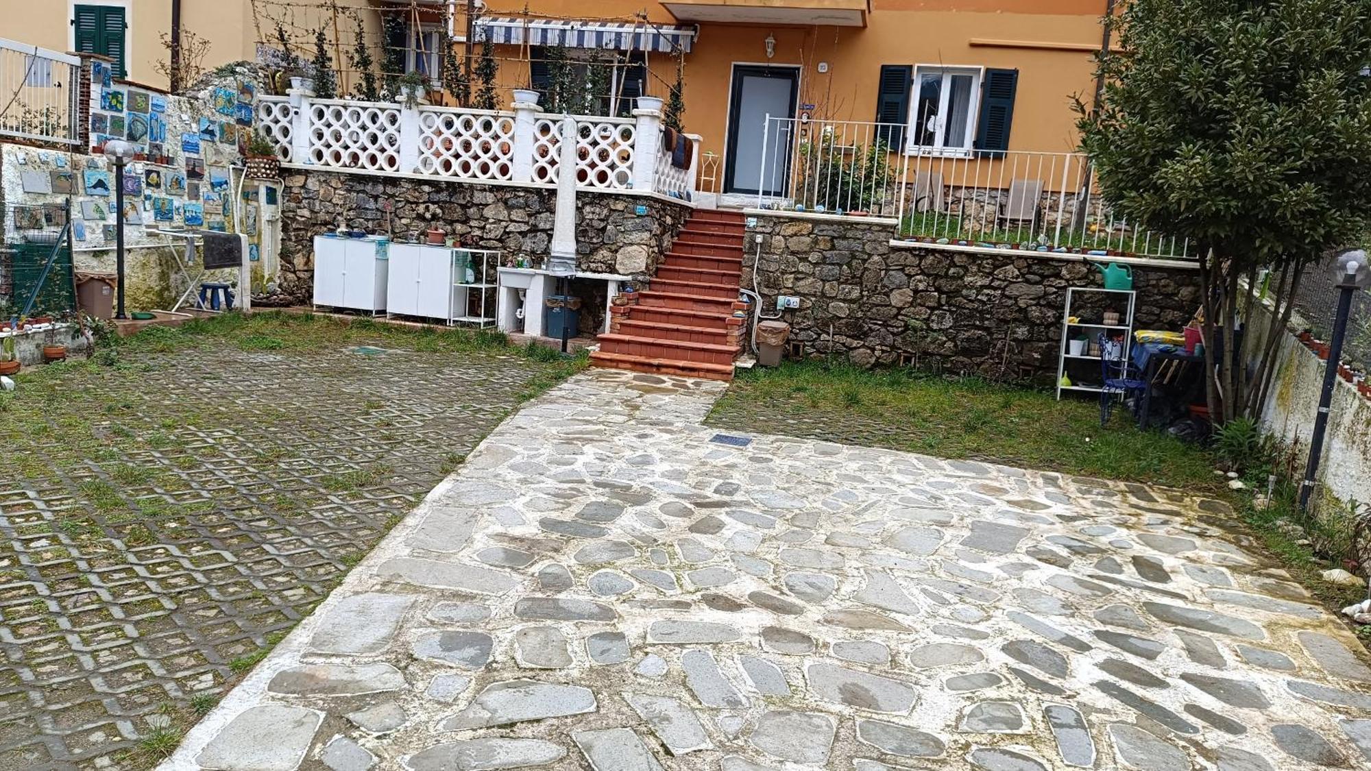 La Graziosa Dorata Lerici San Lorenzo Villa Indipendente 2 Persone Parcheggio Gratuito Леричи Экстерьер фото